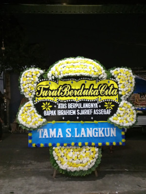 Papan Bunga Duka di Tanjung Pinang